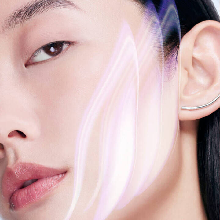 UV EXPERT YOUTH SHIELD™ TONE UP MILK